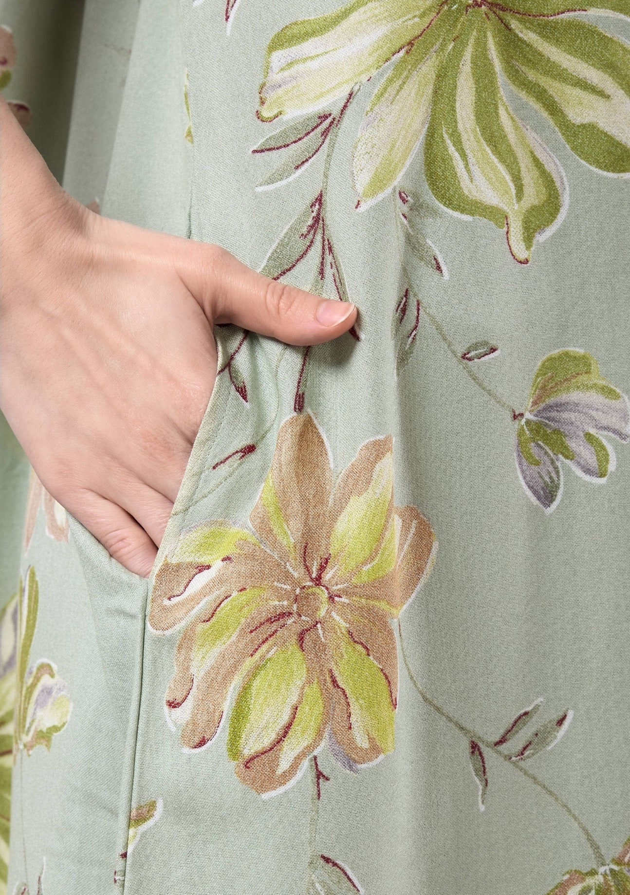 Daisy Mint Green Floral Tie-Neck Nightgown