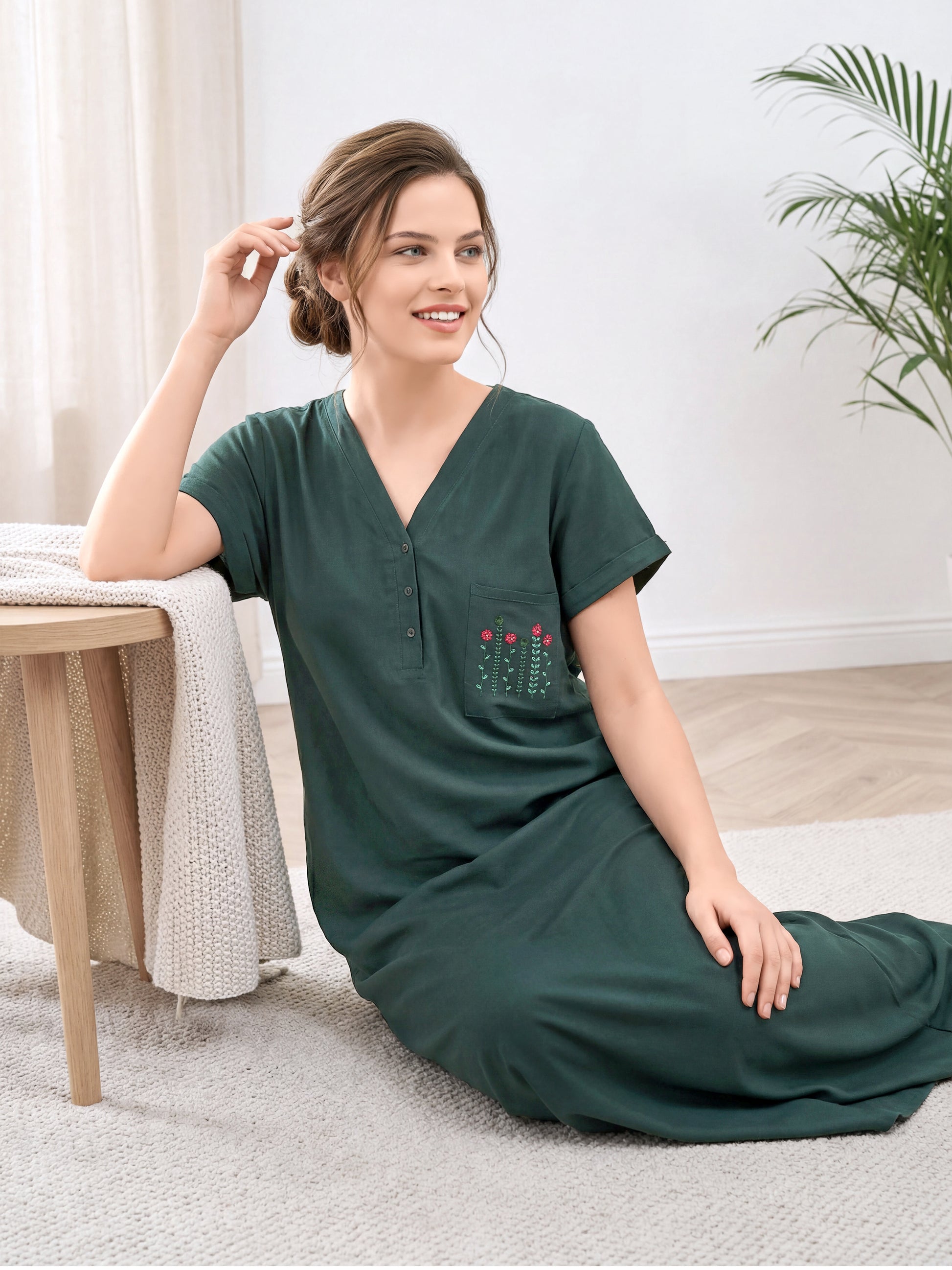 Inaya Emerald Green Pocket Embroidered Nightgown