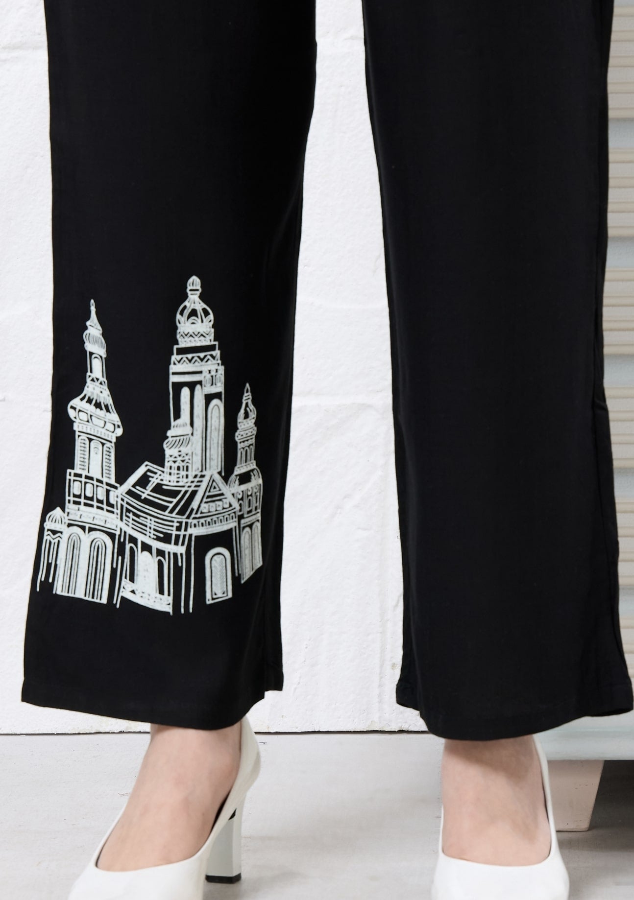 Veronica Noir Black Motif Linen Co-ord Set